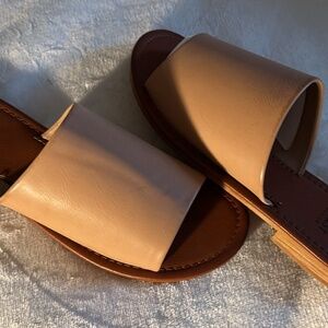 Women’s sandals size 7.5